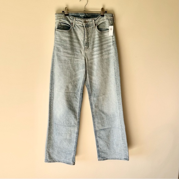 Old Navy Extra High Rise Sky-Hi Wide Leg Jeans - Size 8 - Medium Wash - NWT - Picture 3 of 10